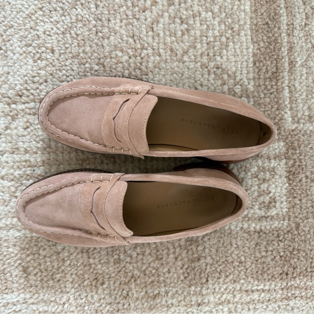 Freda Salvador Elba Blush Suede Loafers size 9.5